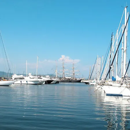 Les Marines-36 By Interhome